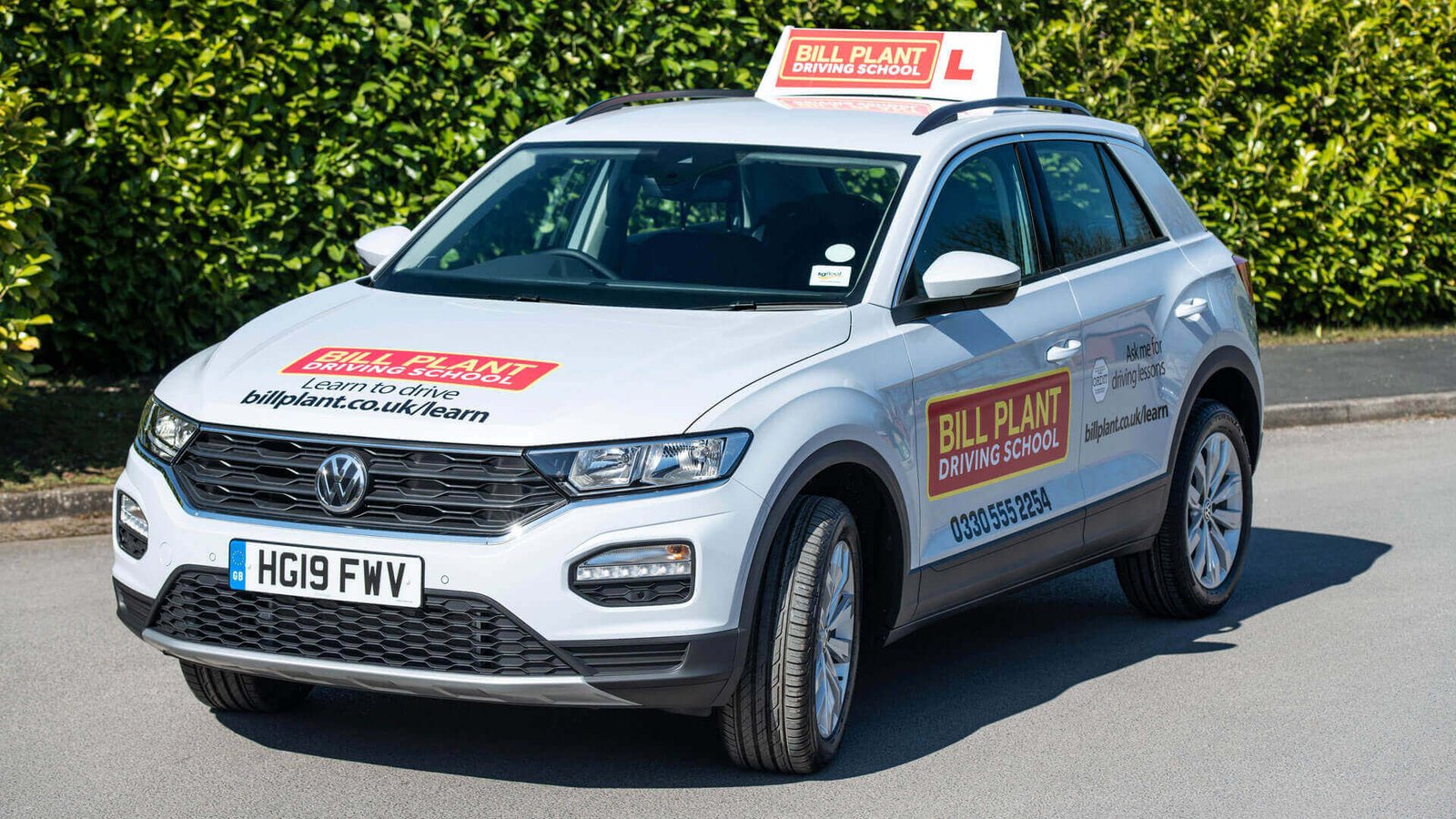 Looking for the best driving schools in the UK? Check out our list of top driving schools, including AA Driving School, RED Driving School
